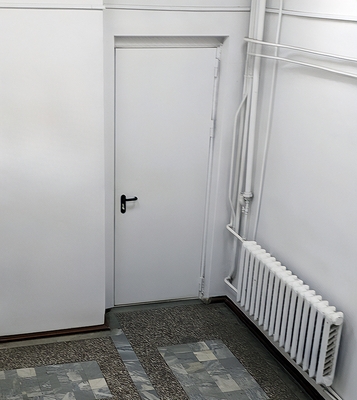 Дверь в техническое помещение Дверь в техническое помещение