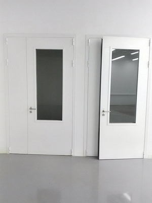 Двери с большим остеклением Двери с большим остеклением