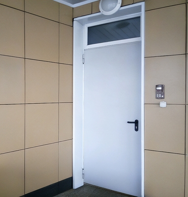 Дверь с фрамугой и стеклом Дверь с фрамугой и стеклом