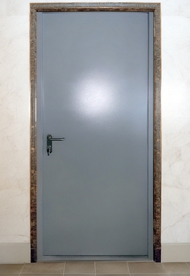 Обратная сторона огнестойкой двери Обратная сторона огнестойкой двери