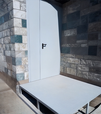 Дверь со вставкой сбоку Дверь со вставкой сбоку