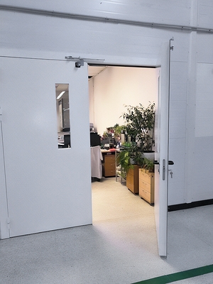 С двумя узкими стеклами С двумя узкими стеклами