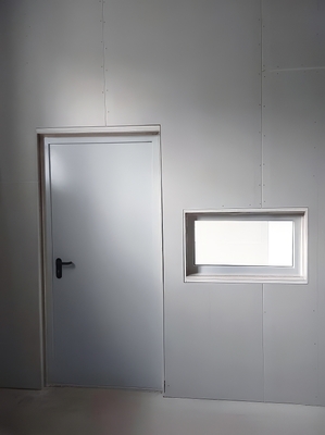 Дверь в рентгенкабинет Дверь в рентгенкабинет