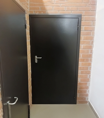 Черные огнестойкие двери Черные огнестойкие двери