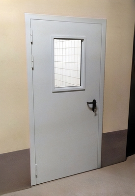 Дверь со стеклом Дверь со стеклом