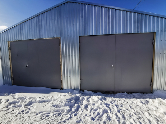 Стальные ворота