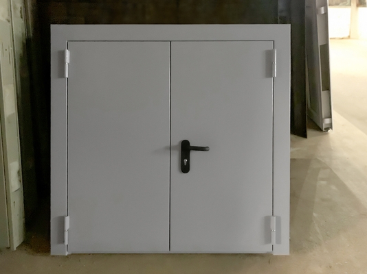 Люк с двумя створками Люк с двумя створками