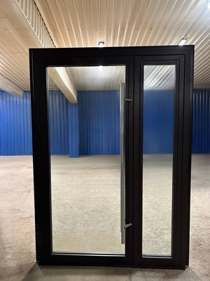 Остекленная дверь, внутренняя сторона Остекленная дверь, внутренняя сторона